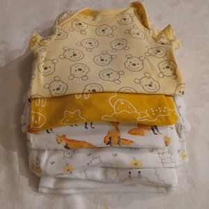 0/3 Months ( 7) Adorable Baby Onesies Set in Yellow and White